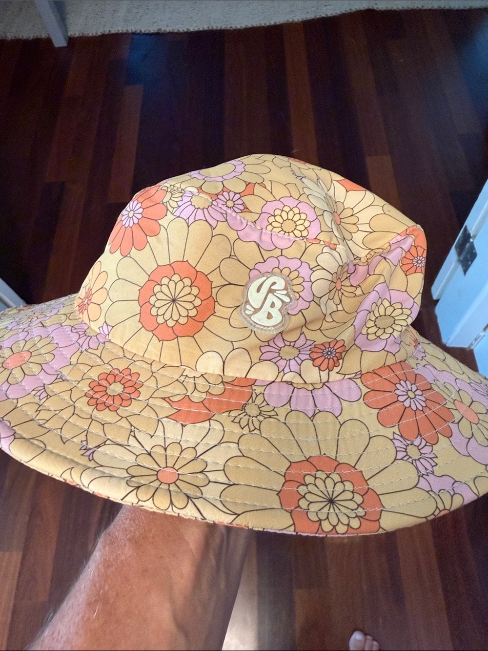 Sunward Bound surf hat with back adjustable toggle, size medium